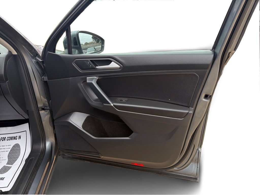 2020 Volkswagen Tiguan Image 24