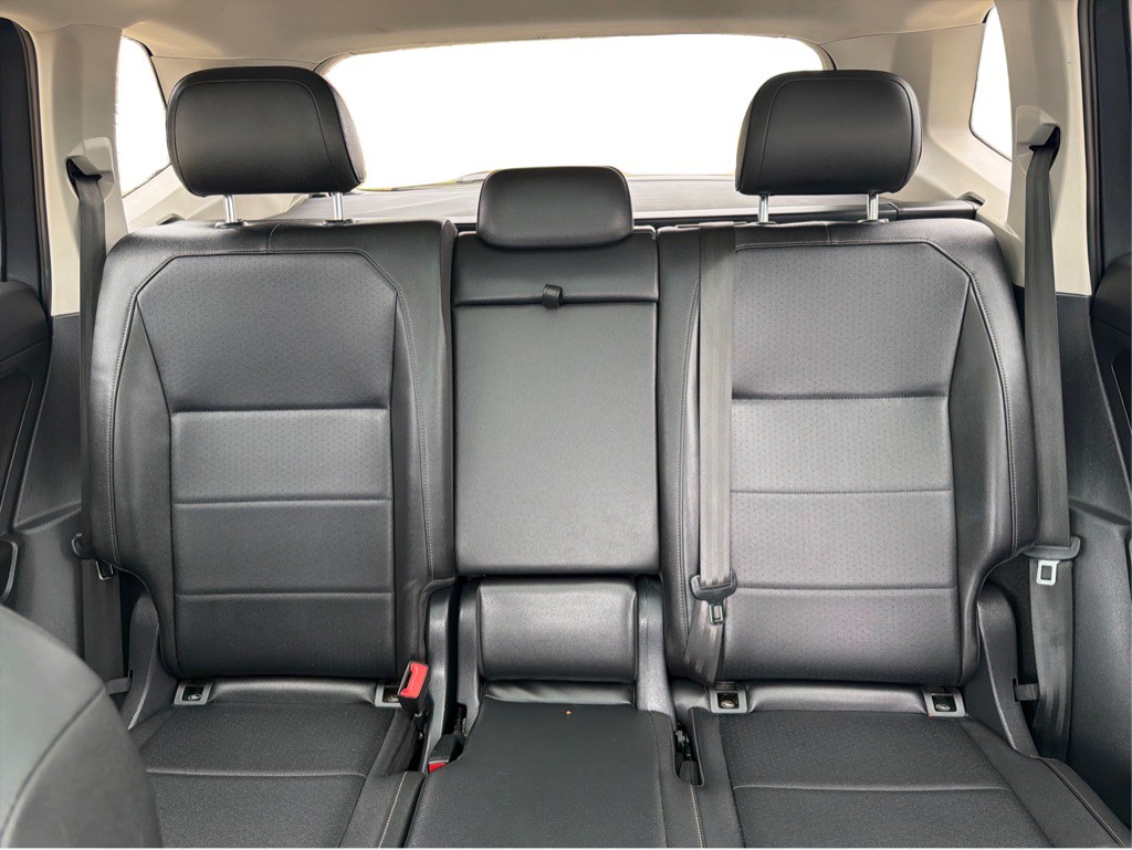 2020 Volkswagen Tiguan Image 25