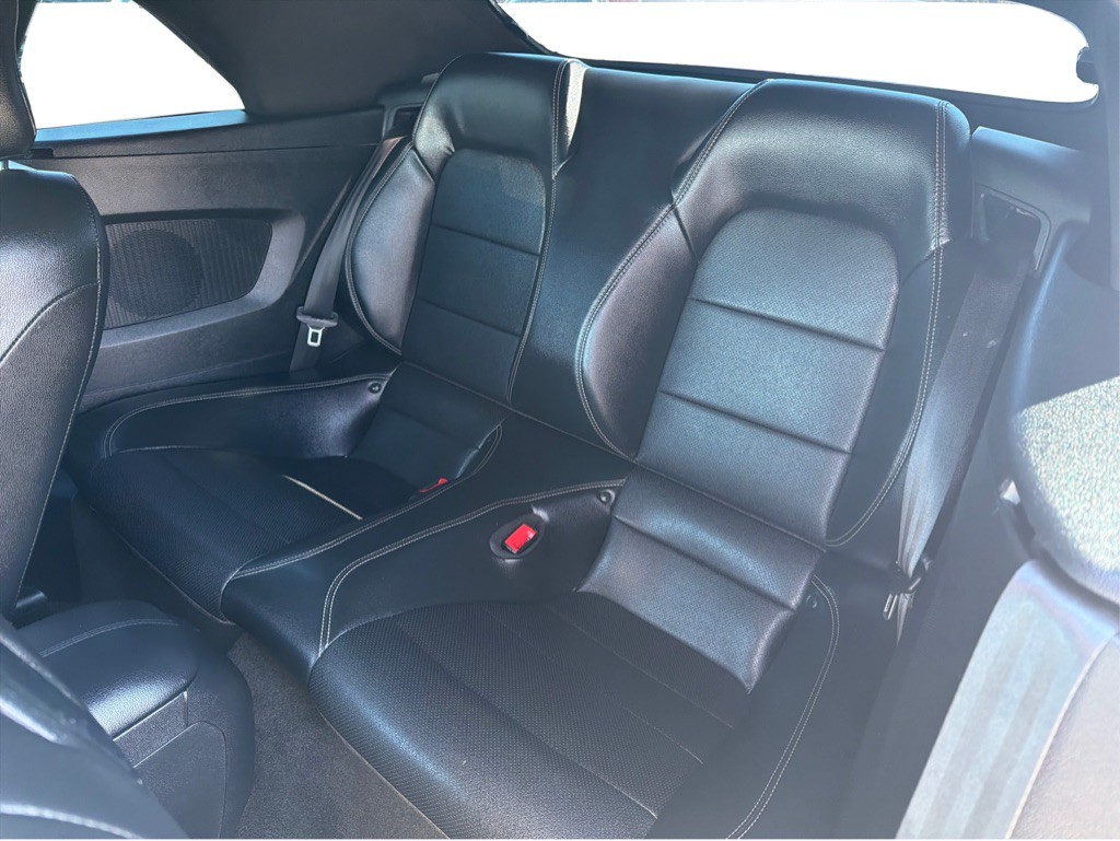 2019 Ford Mustang Image 10