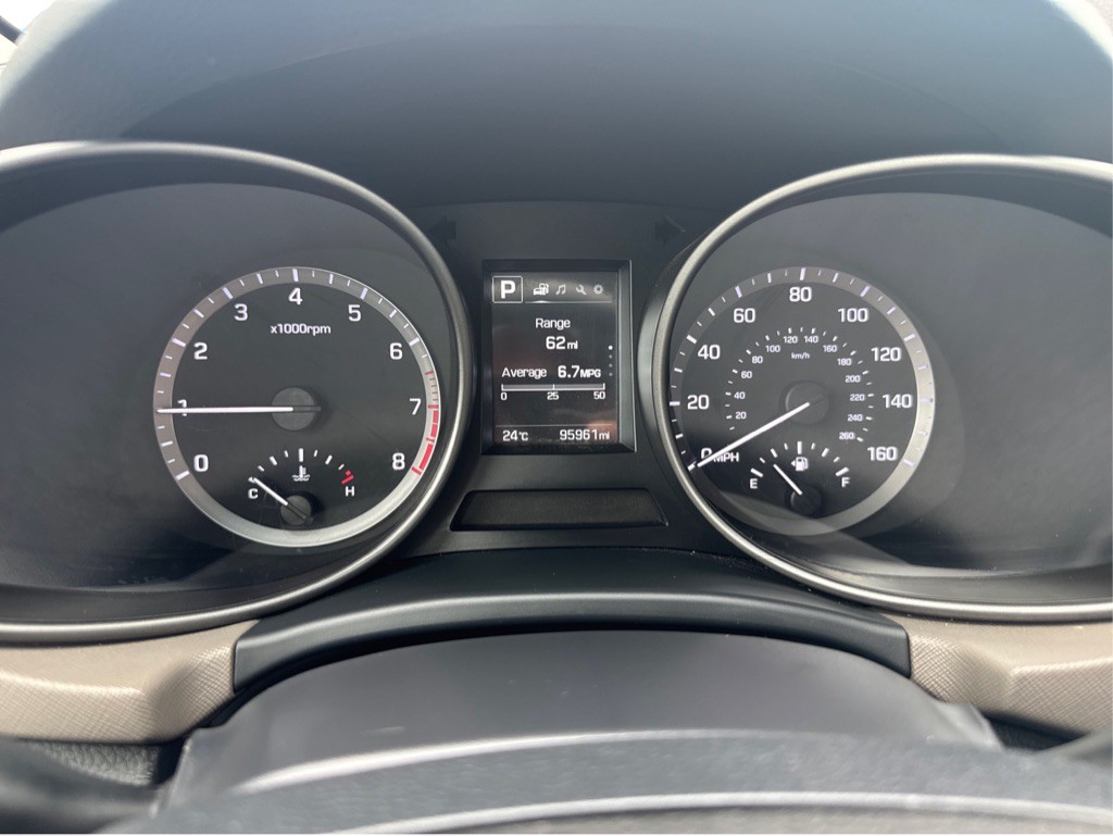 2018 Hyundai Santa Fe Image 16