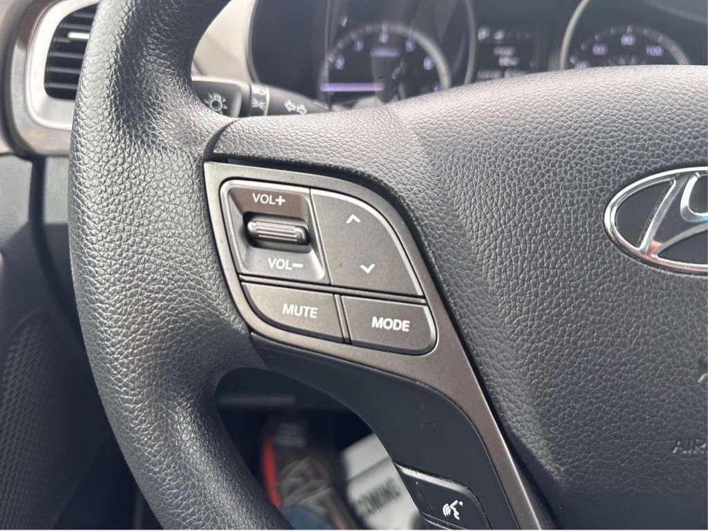 2018 Hyundai Santa Fe Image 22