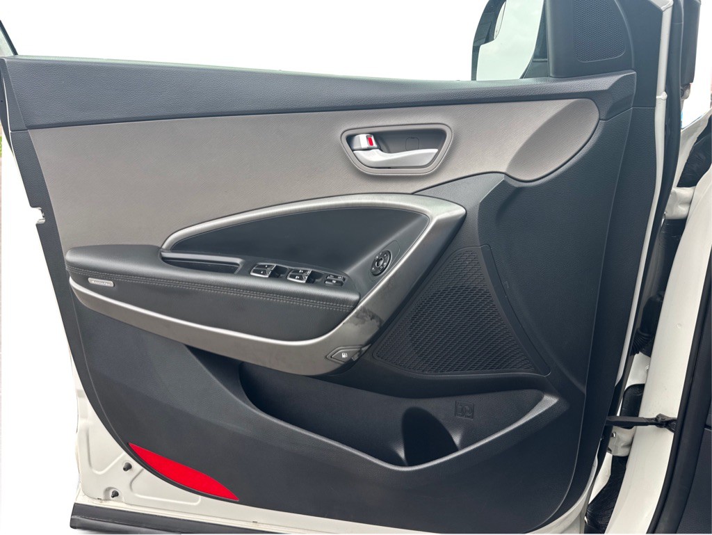 2018 Hyundai Santa Fe Image 24