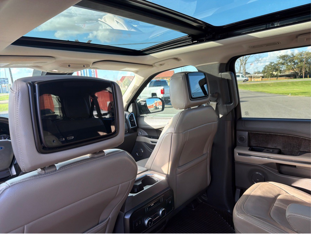 2018 Ford Expedition Image 12