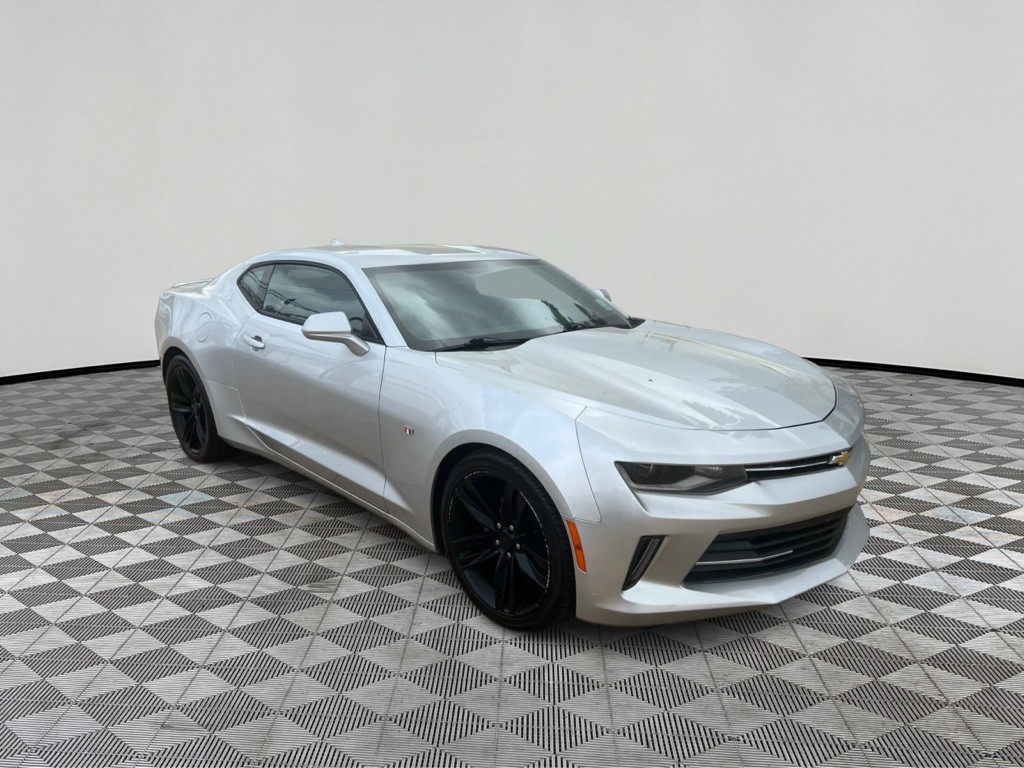 2016 Chevrolet Camaro Image 8