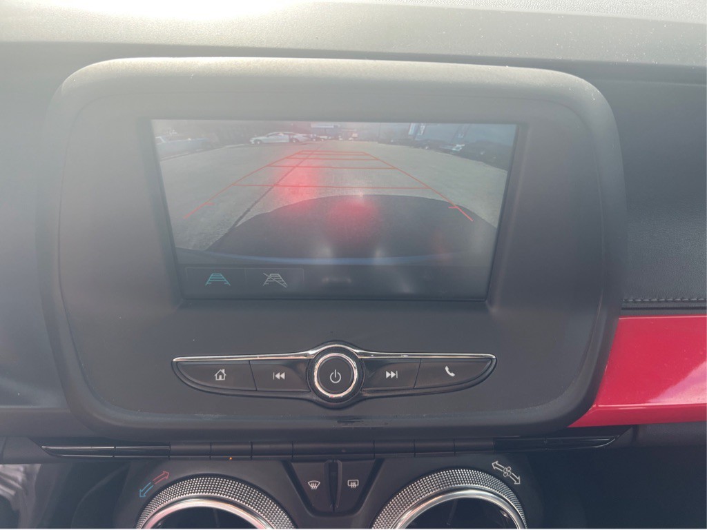 2016 Chevrolet Camaro Image 9