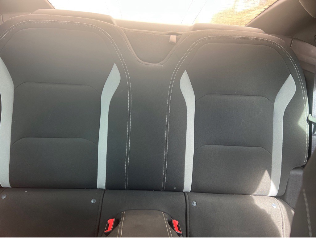 2016 Chevrolet Camaro Image 23