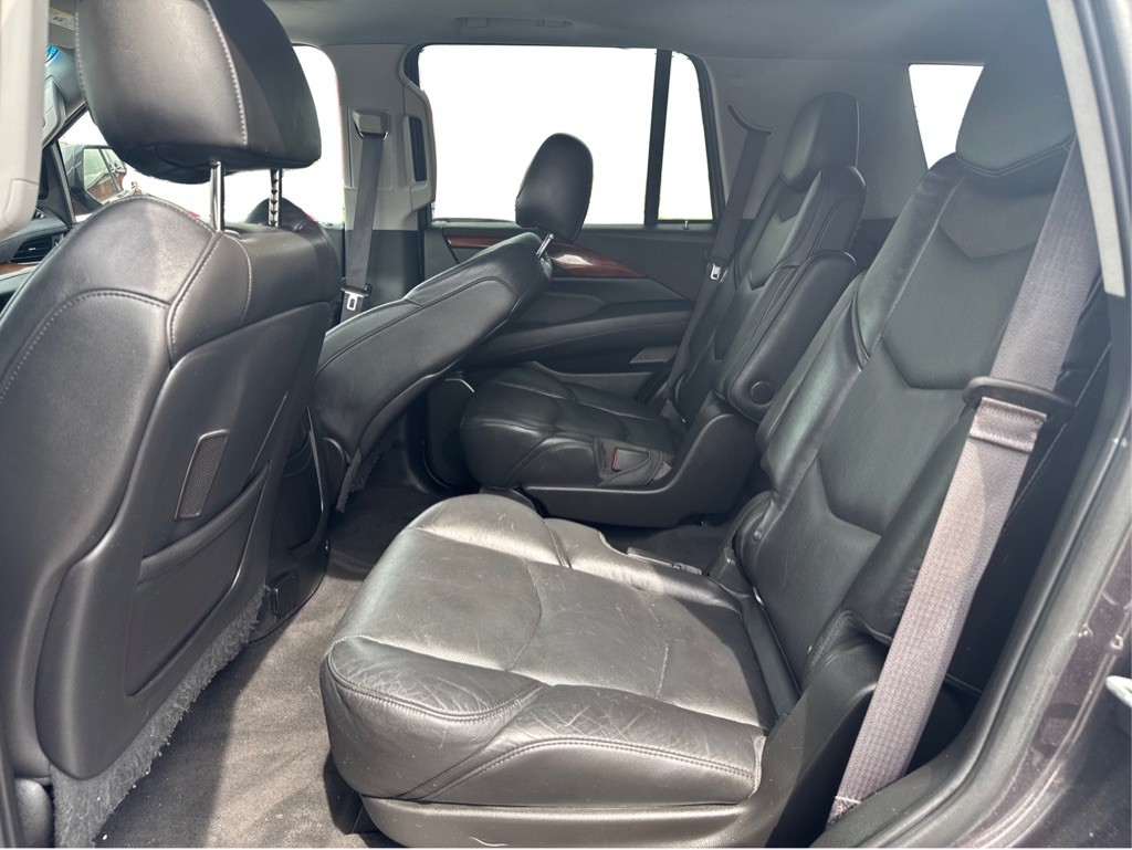 2016 Cadillac Escalade Image 11