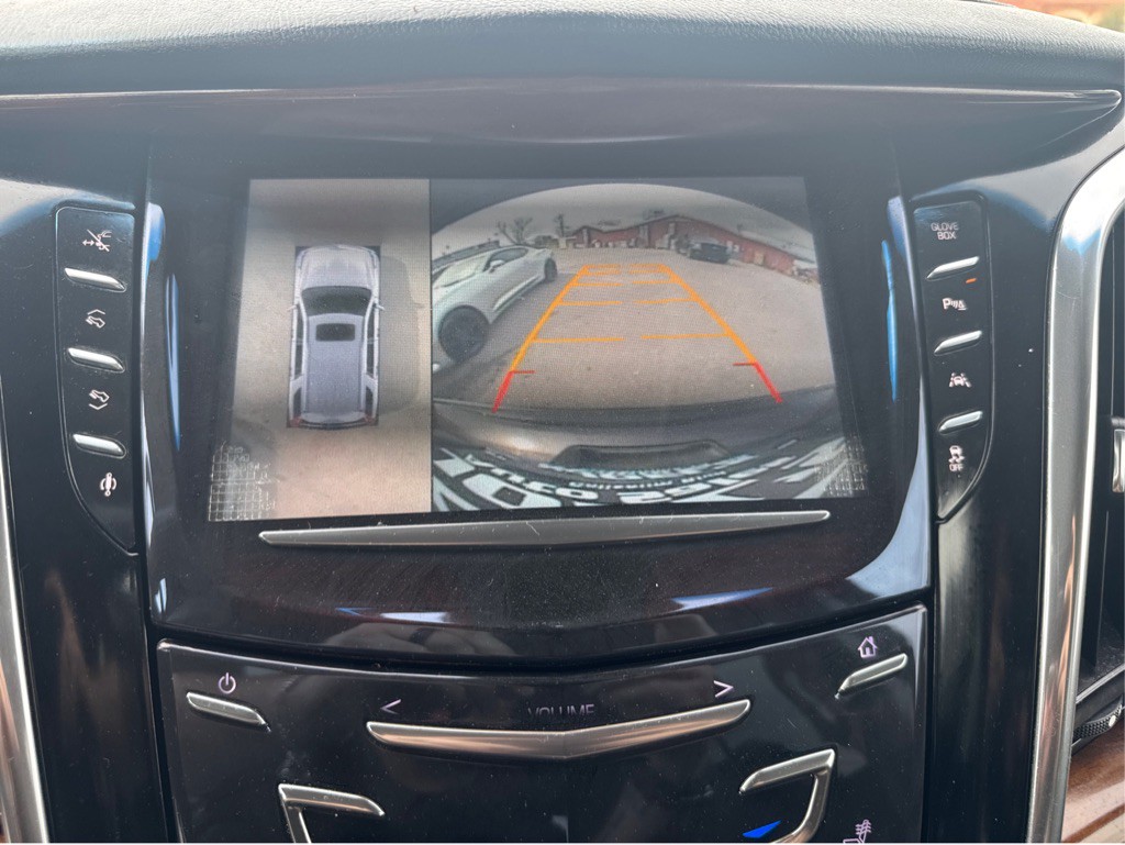 2016 Cadillac Escalade Image 14