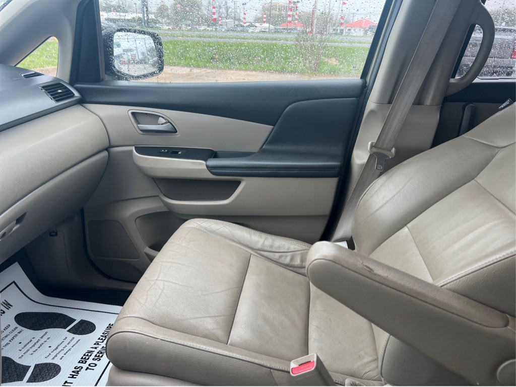 2013 Honda Odyssey Image 15