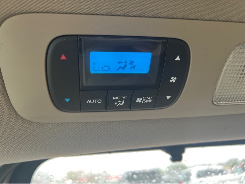 2013 Honda Odyssey Image 16