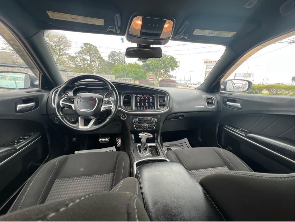 2018 Dodge Charger Image 10