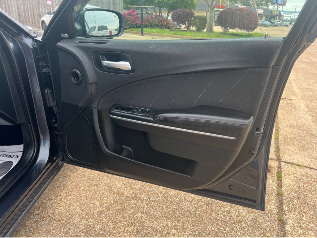 2018 Dodge Charger Image 24