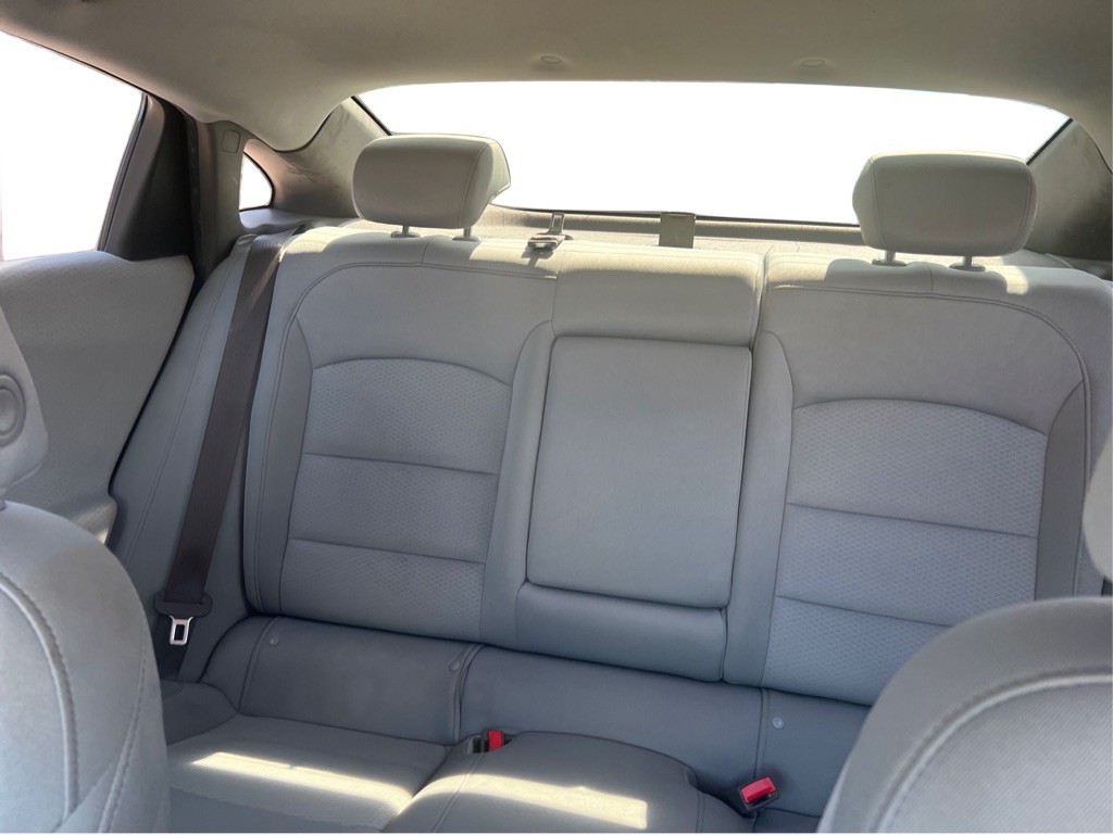 2016 Chevrolet Malibu Image 22