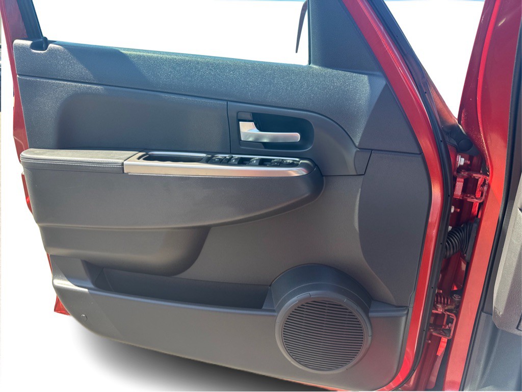 2010 Jeep Liberty Image 25