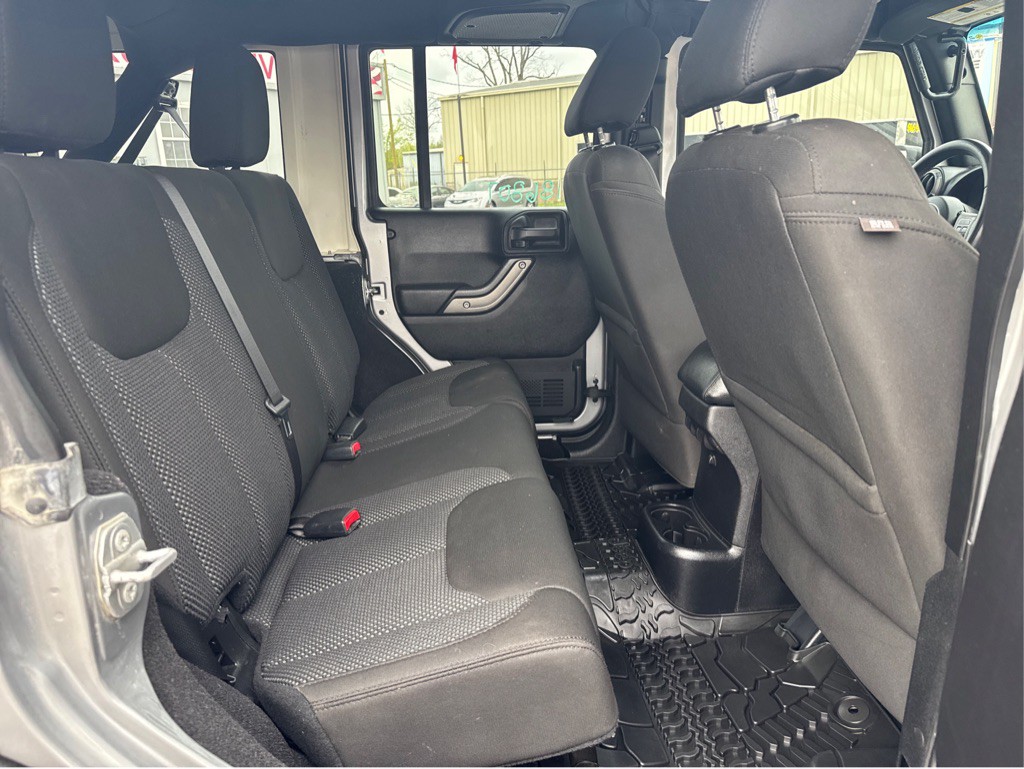 2016 Jeep Wrangler Unlimited Image 11