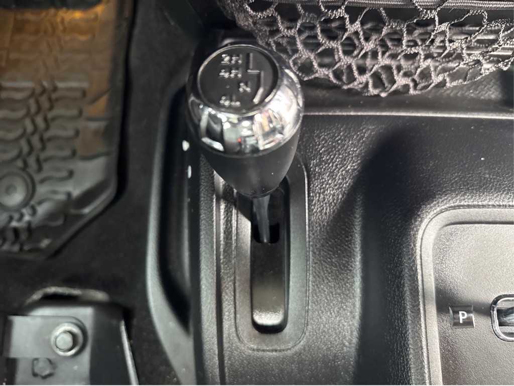 2016 Jeep Wrangler Unlimited Image 20
