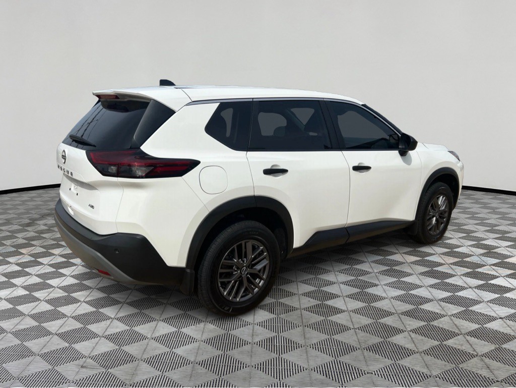 2023 Nissan Rogue Image 1