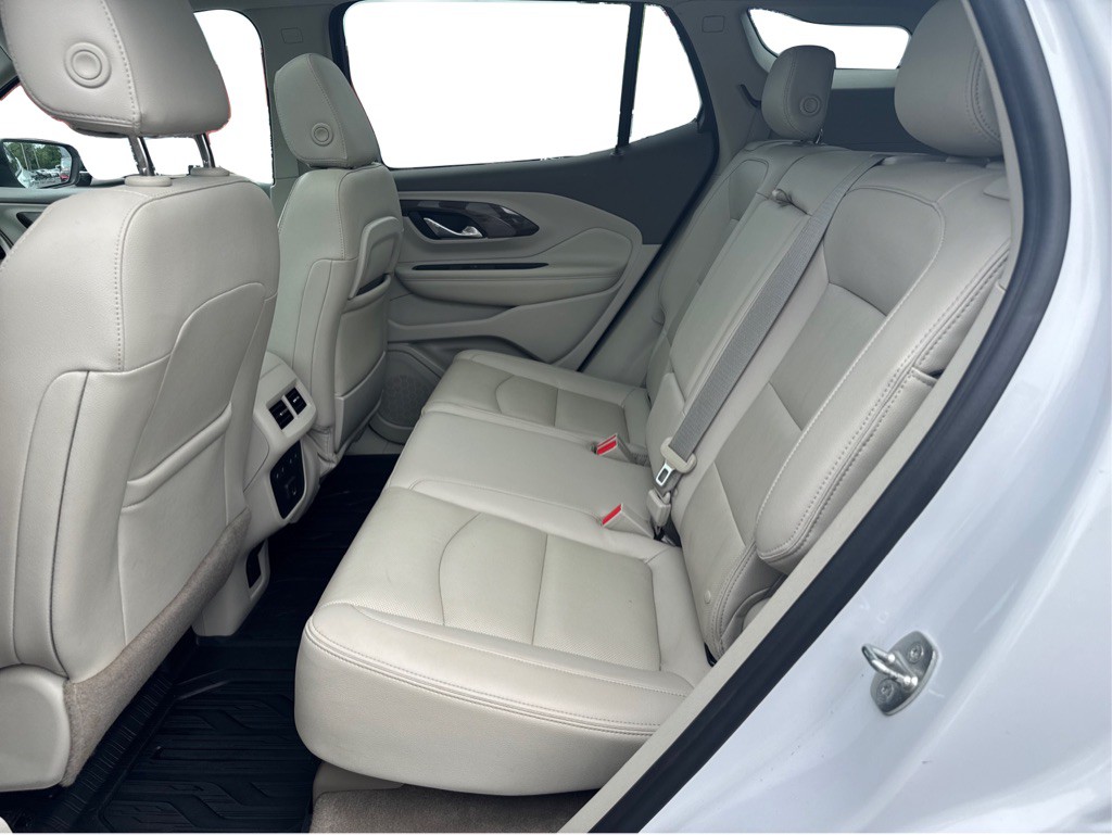 2020 GMC Terrain Image 10