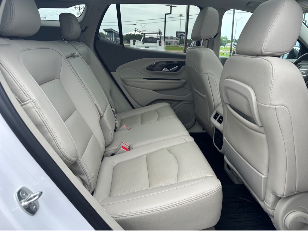 2020 GMC Terrain Image 19