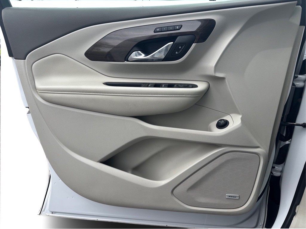 2020 GMC Terrain Image 28