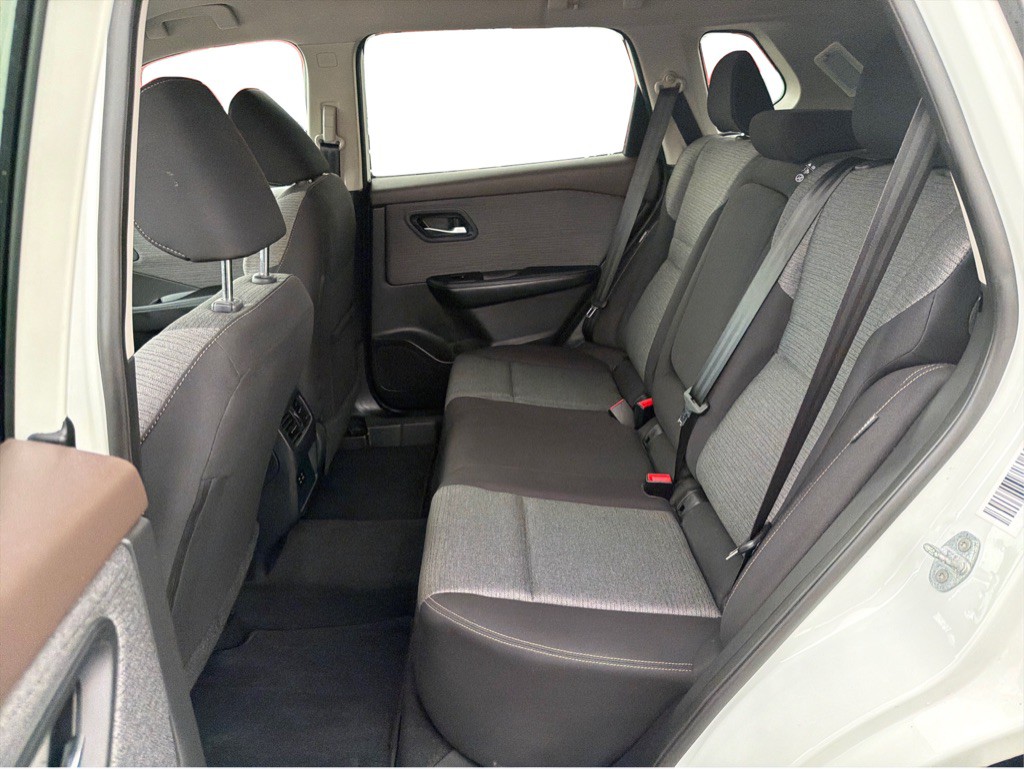 2023 Nissan Rogue Image 10