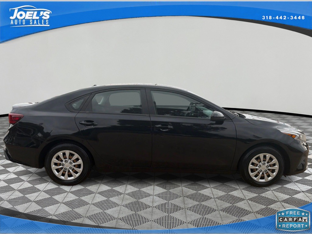 2023 Kia Forte Image 8