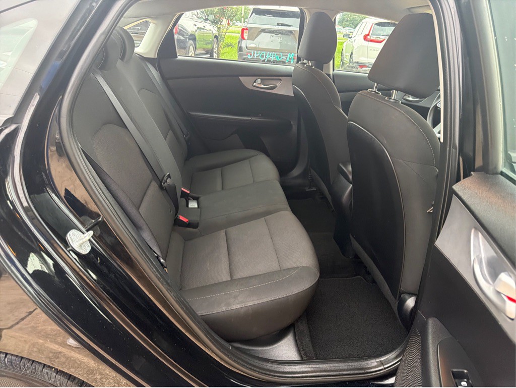 2023 Kia Forte Image 13