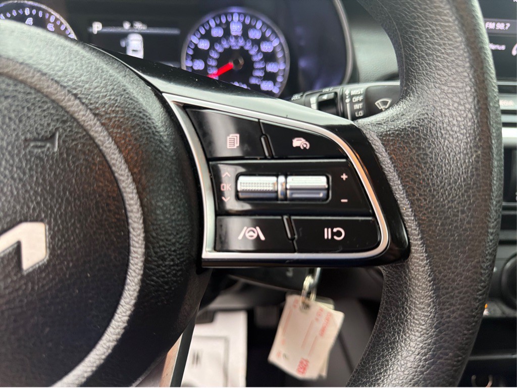 2023 Kia Forte Image 17