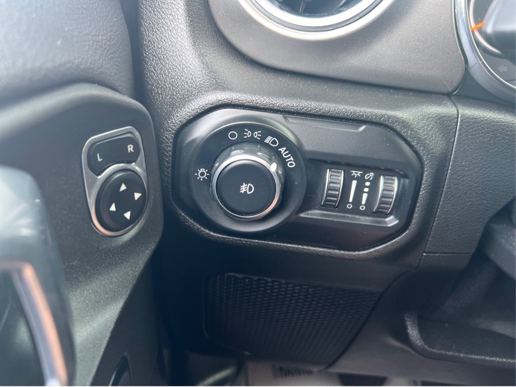 2020 Jeep Wrangler Unlimited Image 18