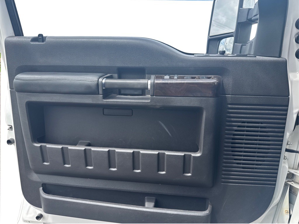 2015 Ford F-250 Image 26