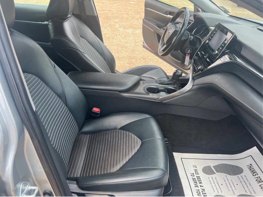 2021 Toyota Camry Image 15