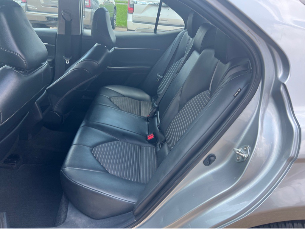 2021 Toyota Camry Image 21