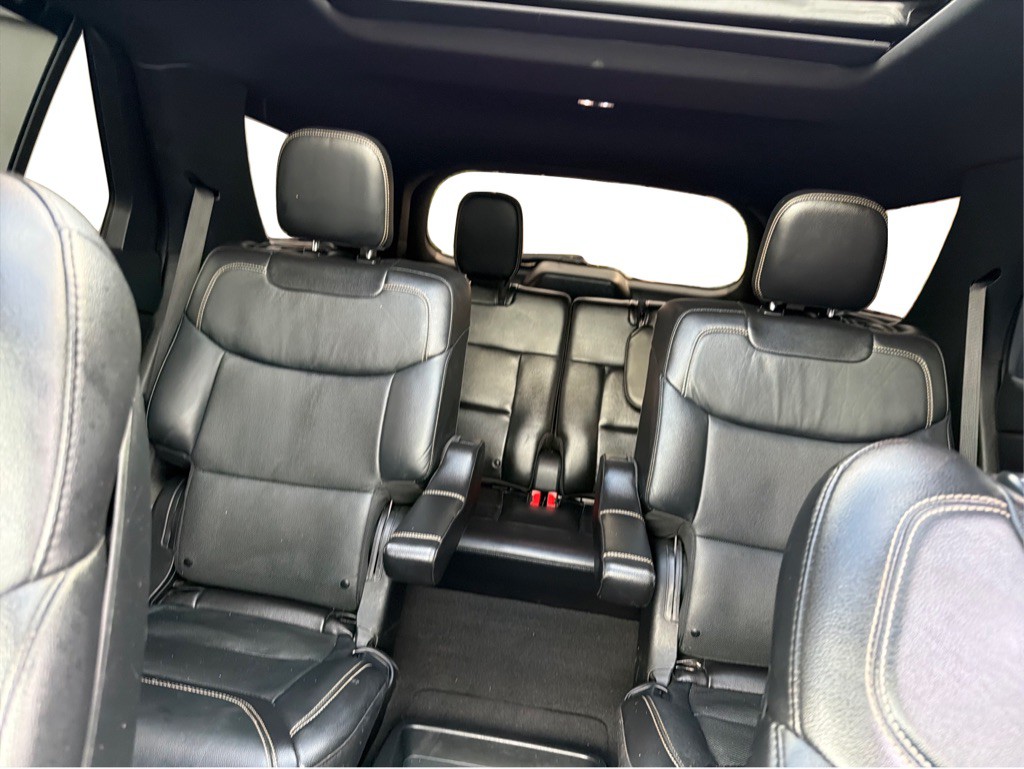 2020 Ford Explorer Image 10