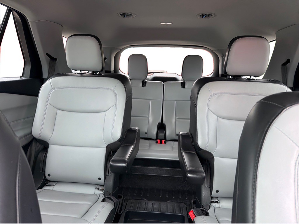 2021 Ford Explorer Image 10
