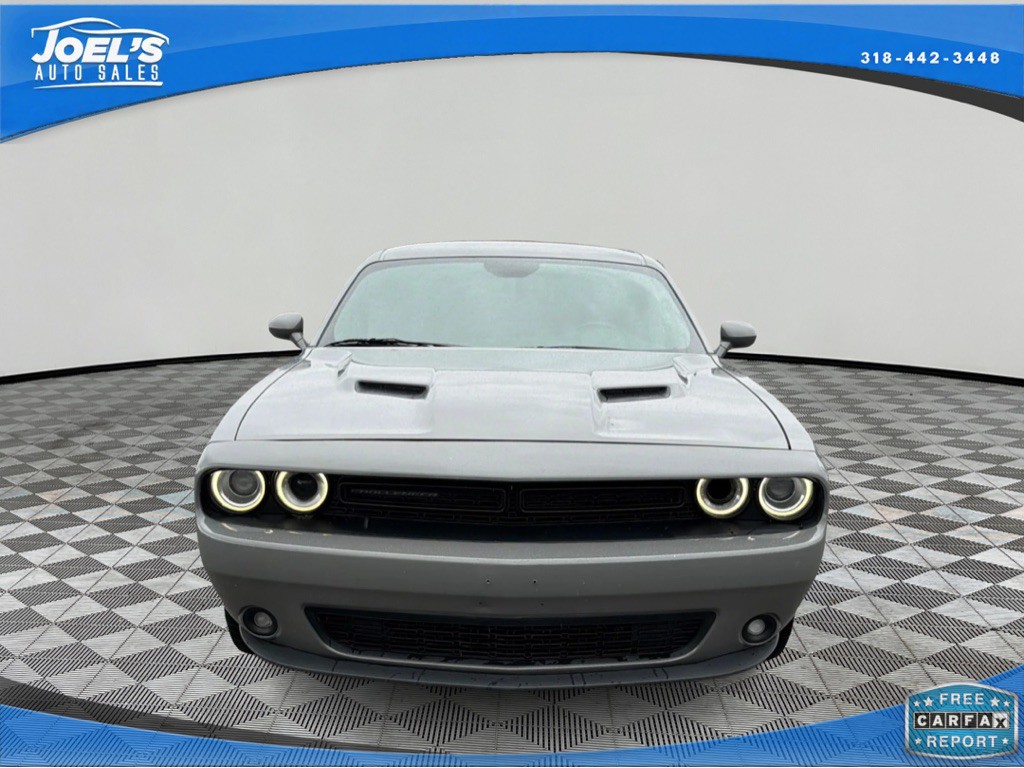 2018 Dodge Challenger Image 2