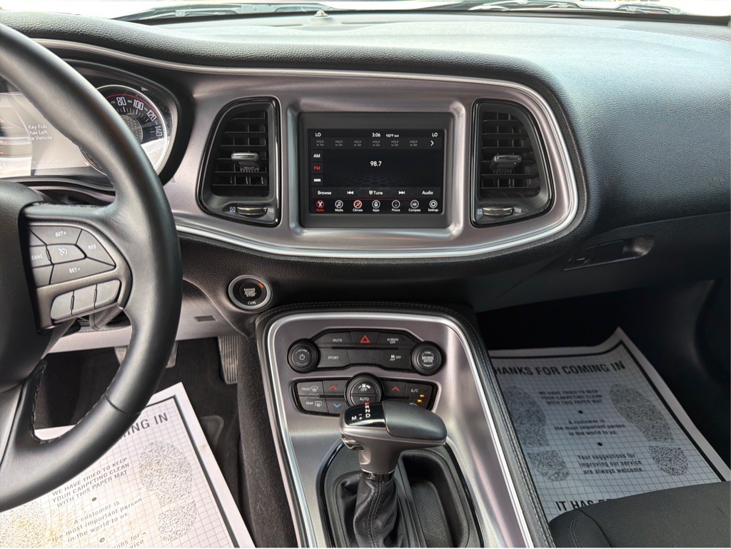 2019 Dodge Challenger Image 12
