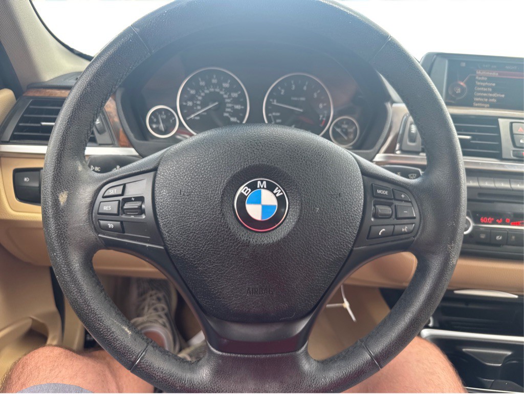 2015 BMW 3 Series Image 16