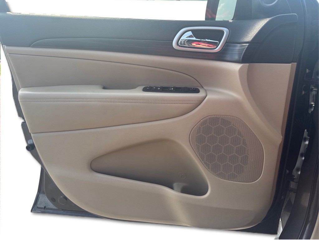 2020 Jeep Grand Cherokee Image 21
