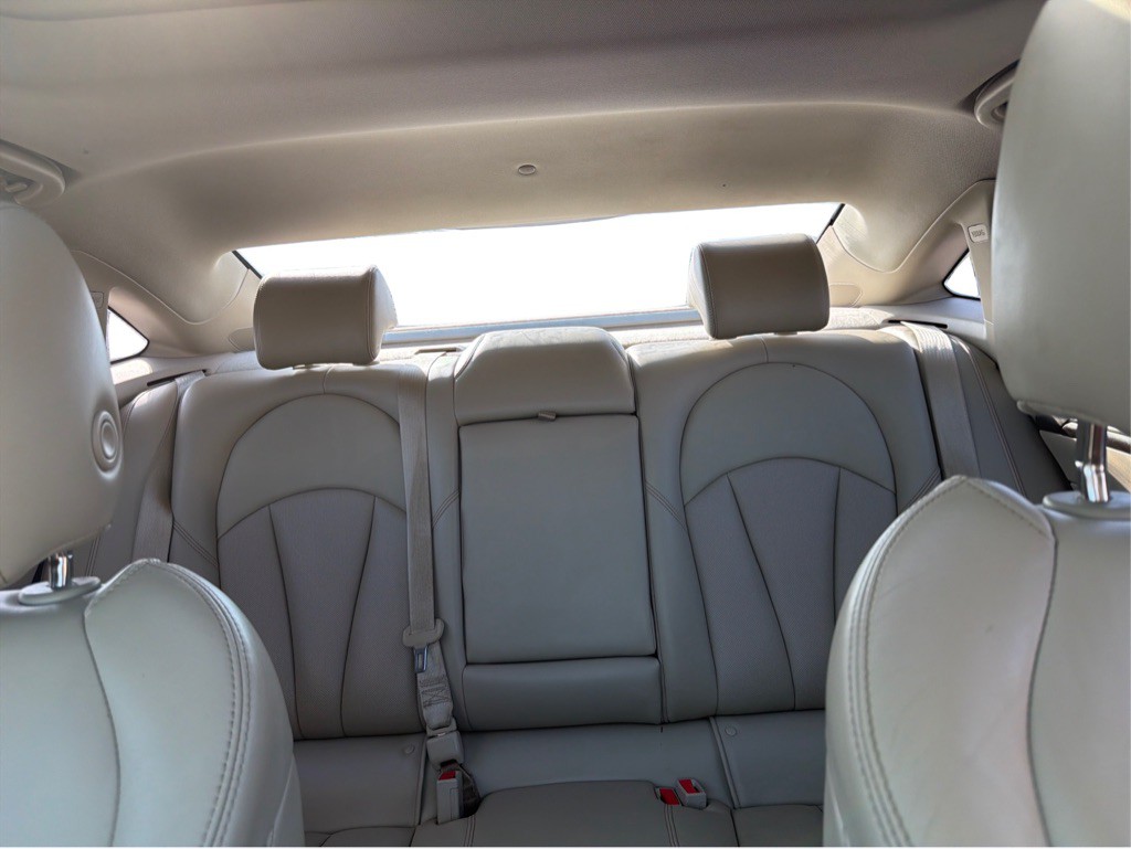 2017 Buick Lacrosse Image 11