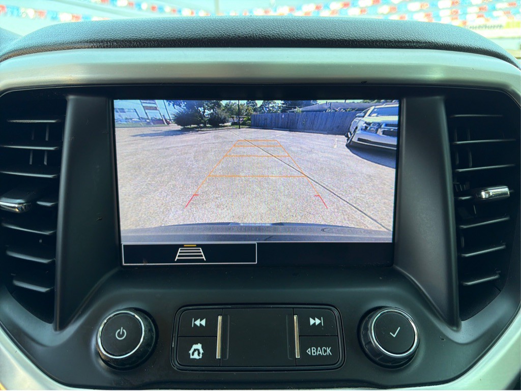 2021 GMC Acadia Image 7