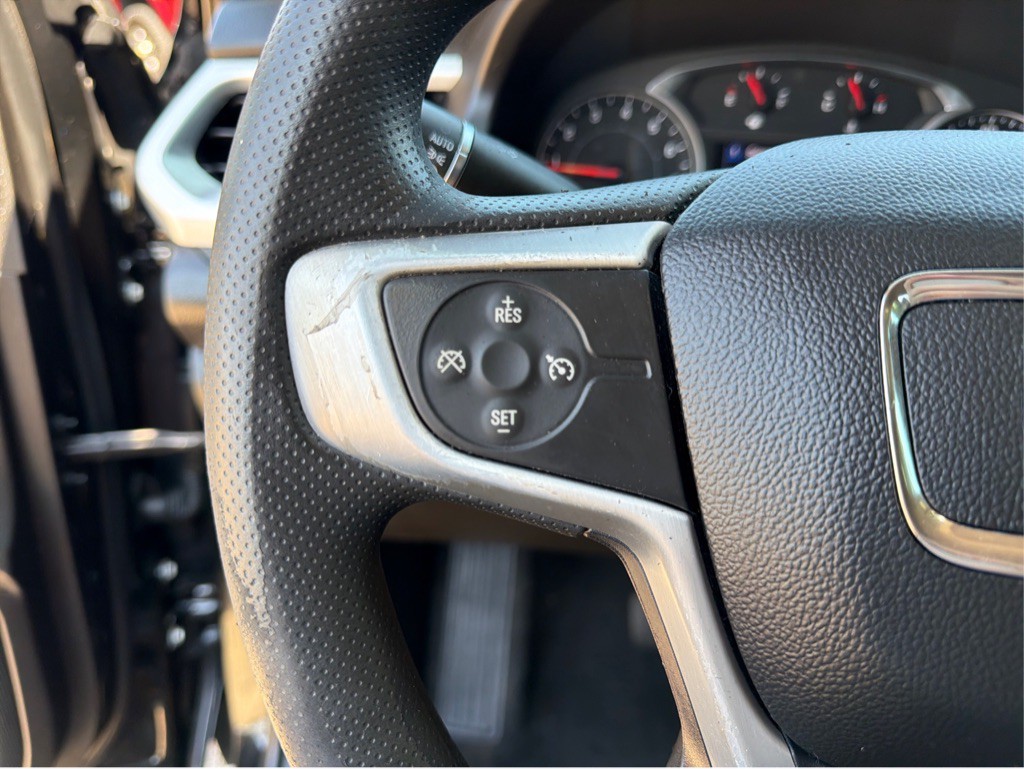 2021 GMC Acadia Image 9