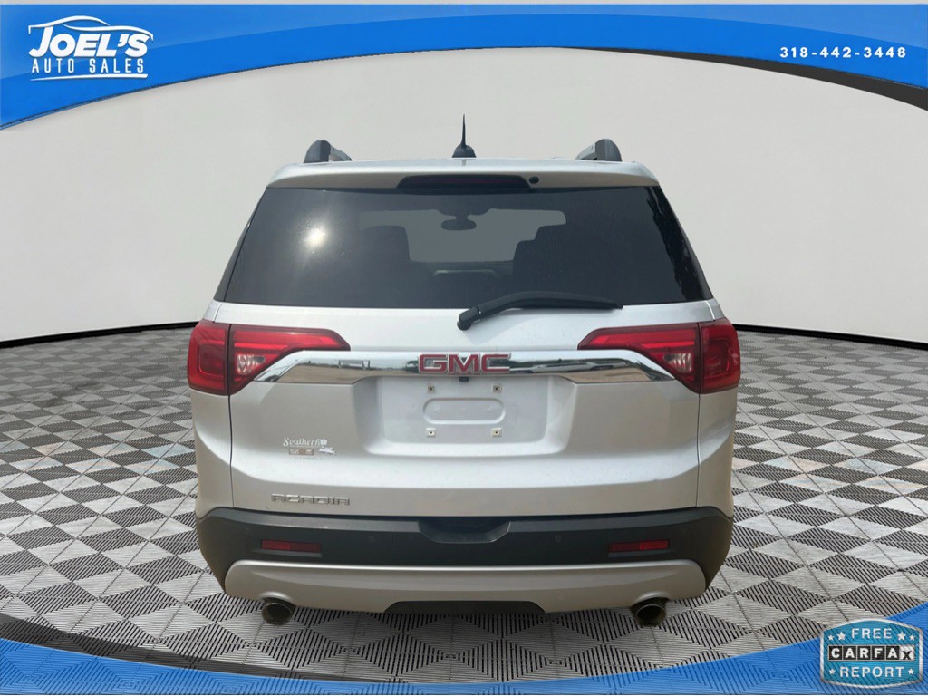 2017 GMC Acadia Image 3