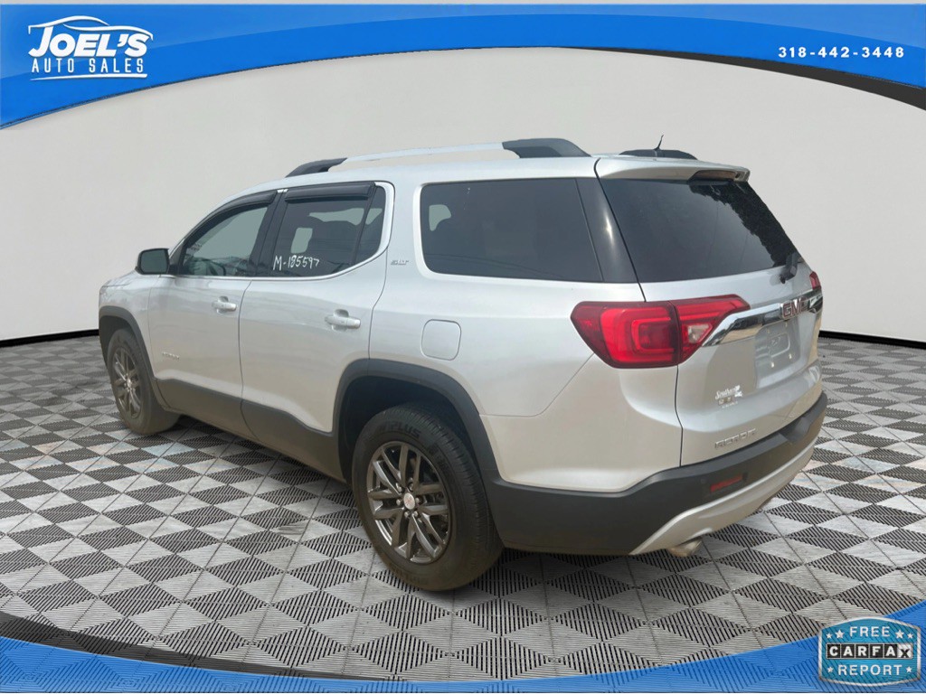 2017 GMC Acadia Image 4
