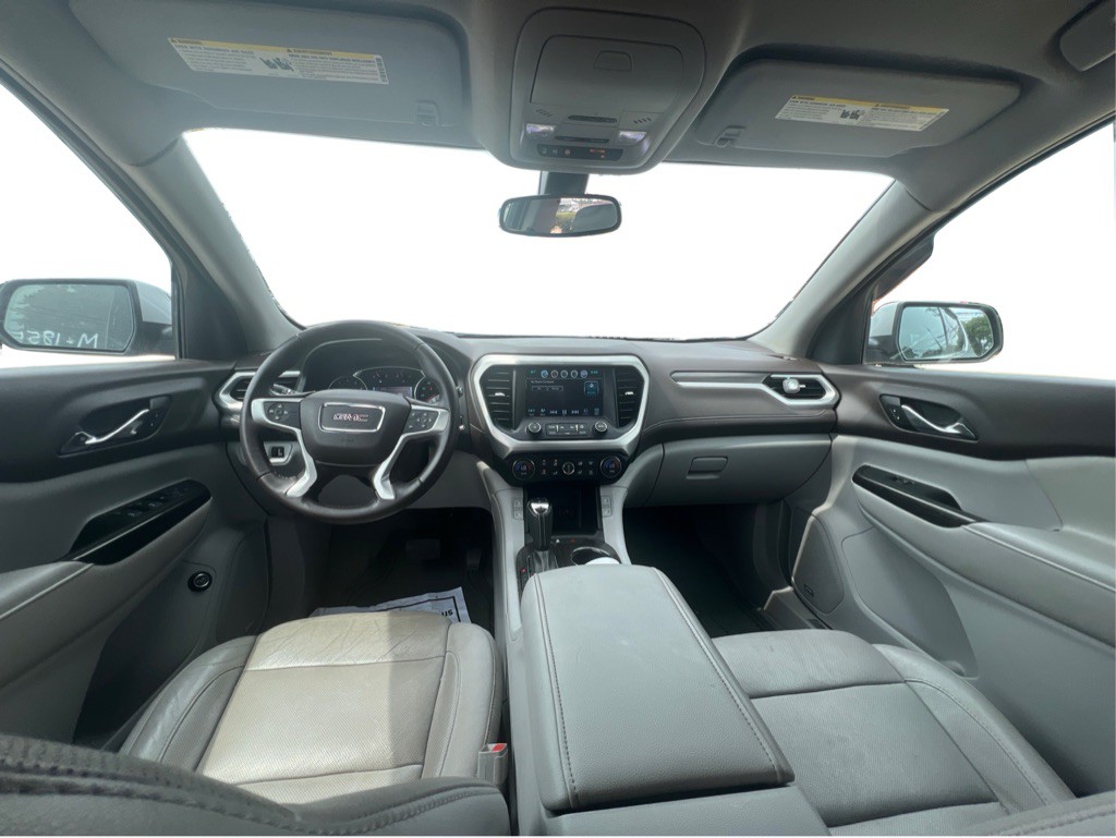 2017 GMC Acadia Image 11