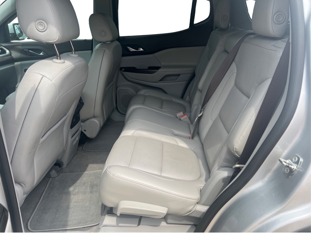 2017 GMC Acadia Image 17
