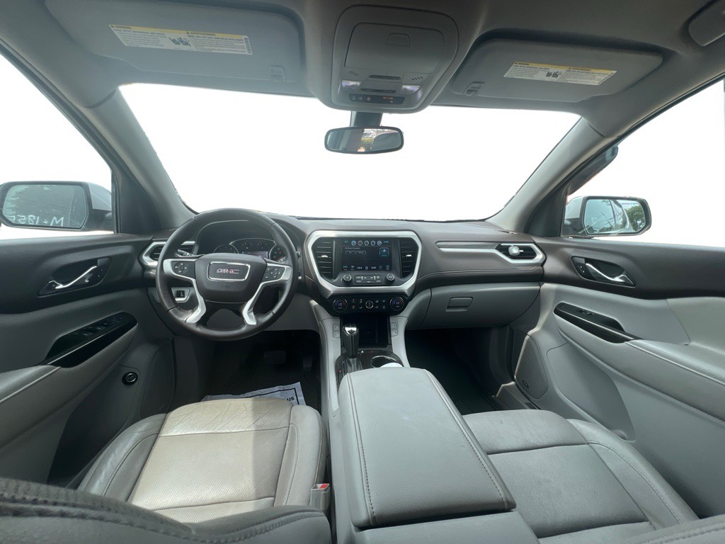 2017 GMC Acadia Image 25