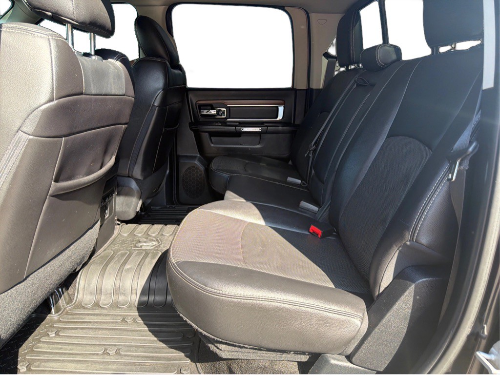 2016 RAM 1500 Image 16