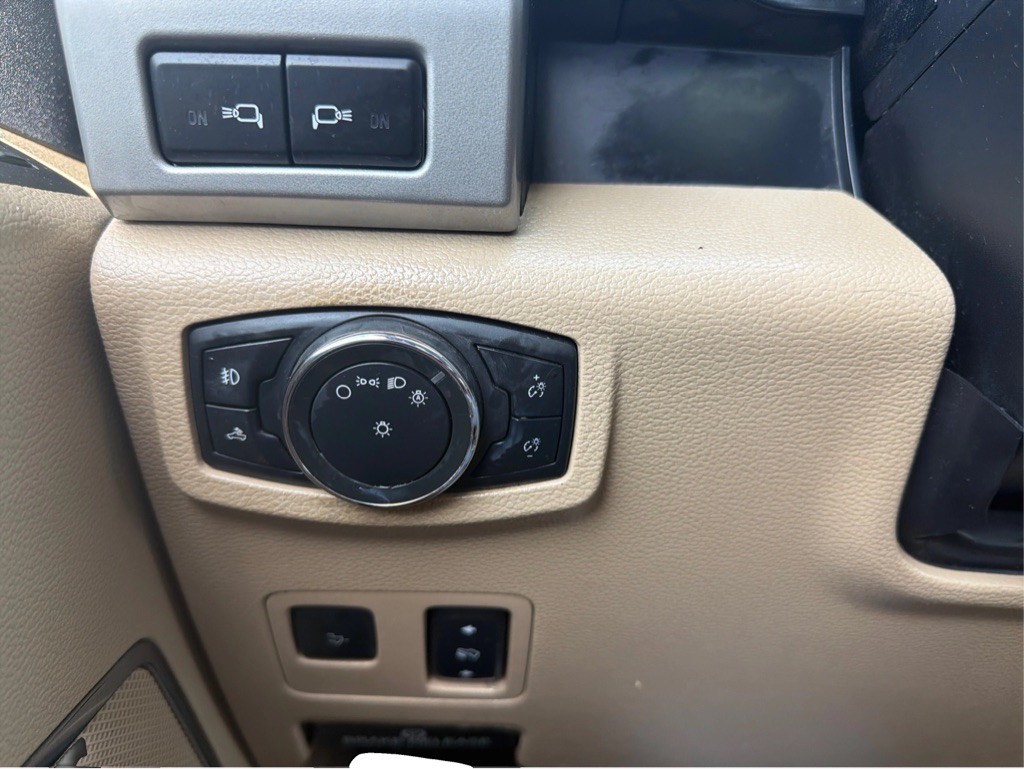 2017 Ford F-250 Image 25