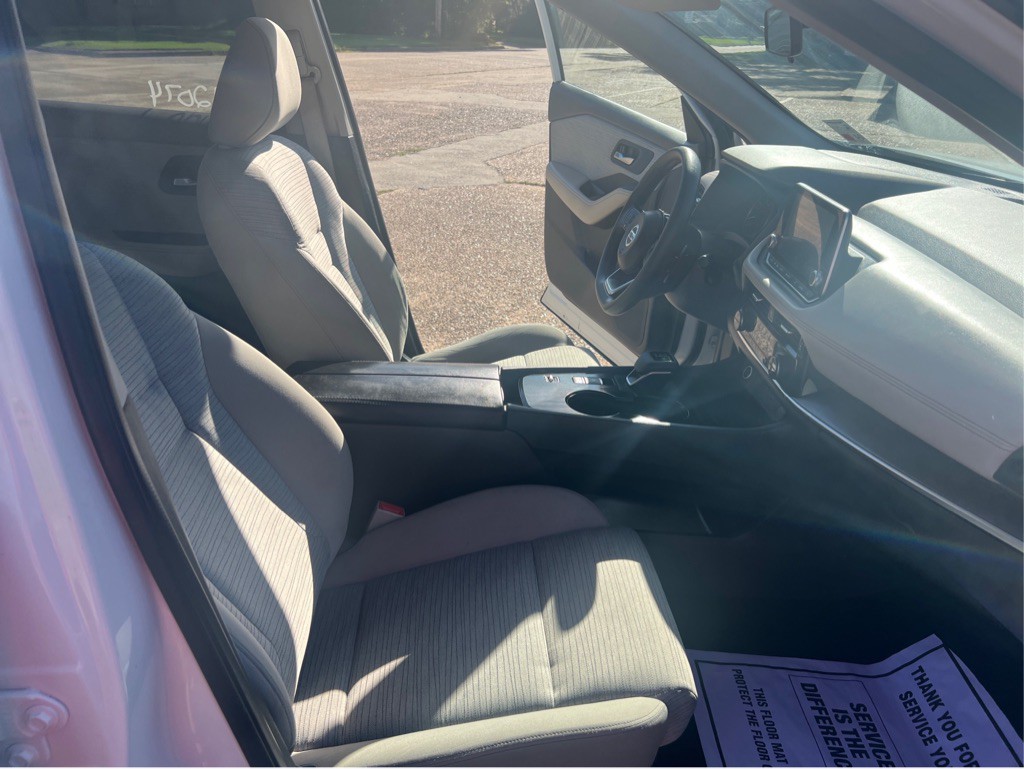 2021 Nissan Rogue Image 13