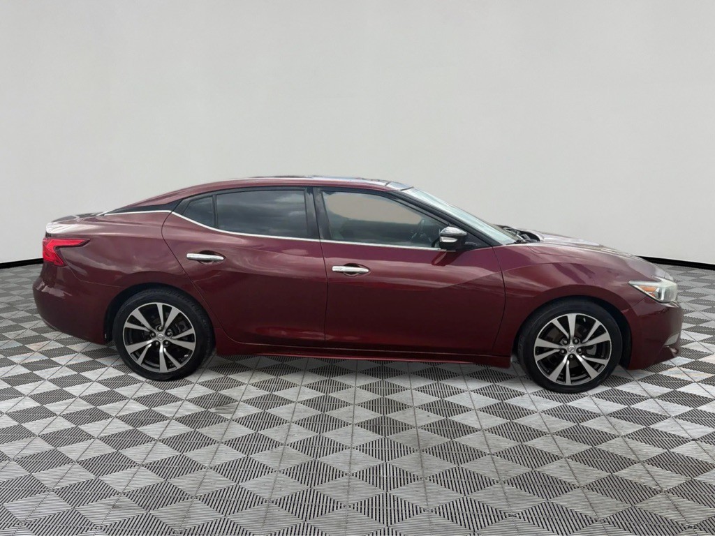 2016 Nissan Maxima Image 4